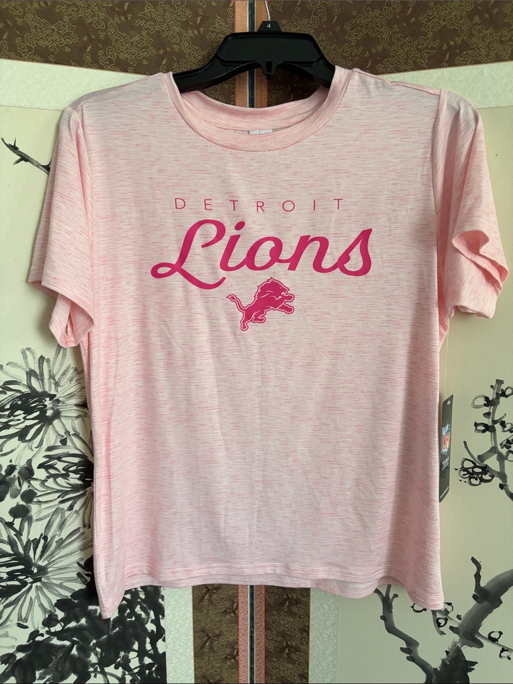 Detroit Lions Pink Short Sleeve Tee
